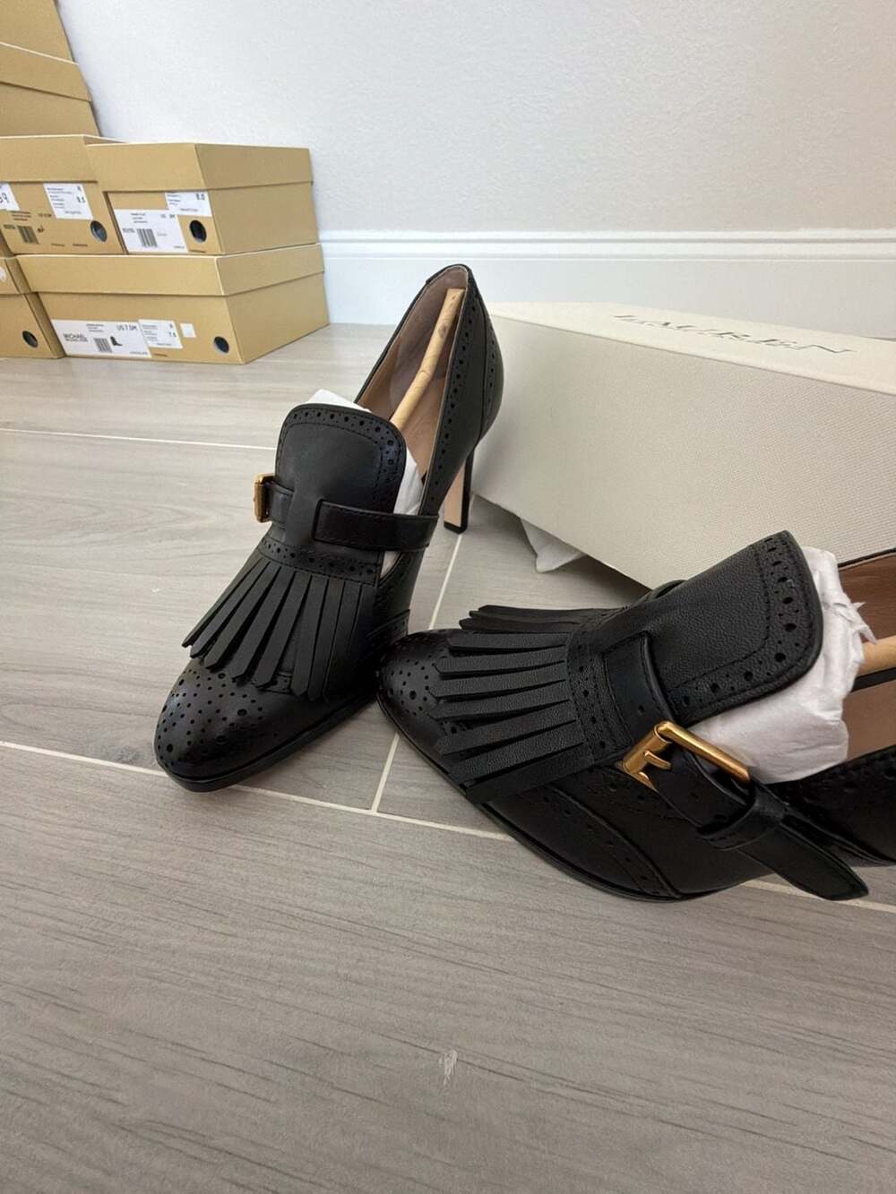 Lauren Ralph Lauren Colleen Black Burnished Calf Fringe Heels Size 6B - Picture 9 of 9